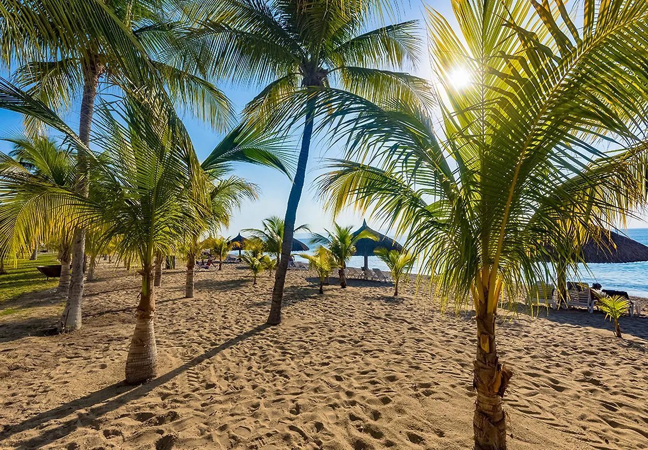 Royal Decameron Indigo Beach Resort And Spa Montrouis