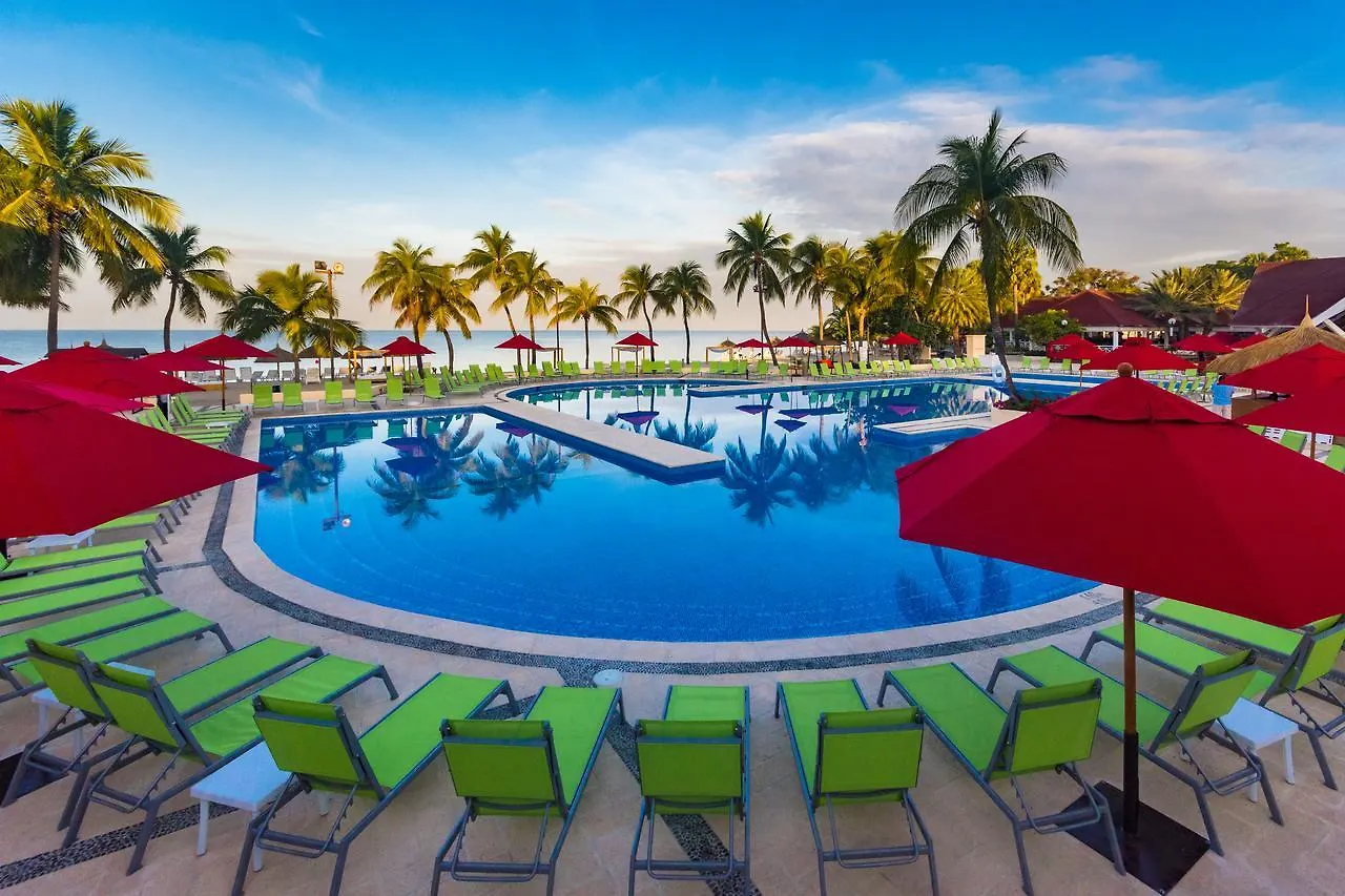 Royal Decameron Indigo Beach Resort And Spa Montrouis